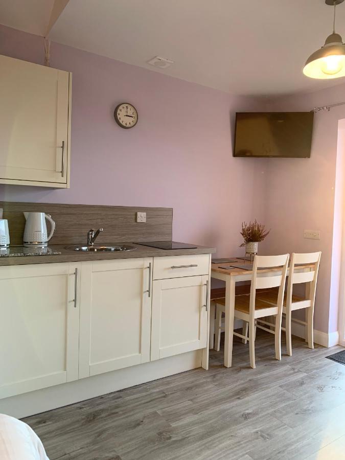 Hebridean Holiday Cabins Breasclete Exterior foto
