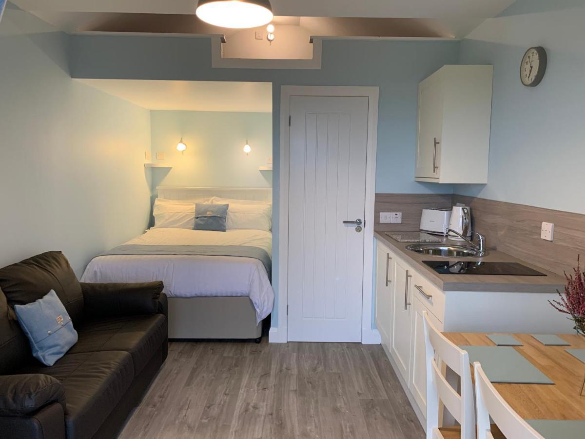 Hebridean Holiday Cabins Breasclete Exterior foto